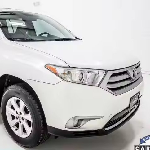 2013 Toyota Highlander SE V6 FWD Neatly Used Electric Car with Leather Seats Rear Camera Left Steering FWD Bus Type